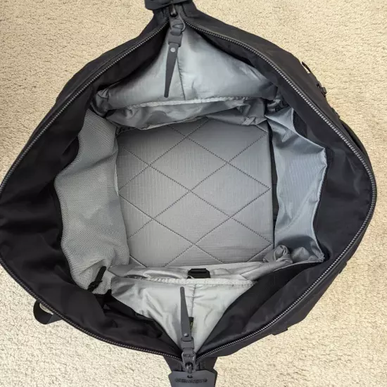 Black Ember Dex30 - Dex 30 Duffle bag