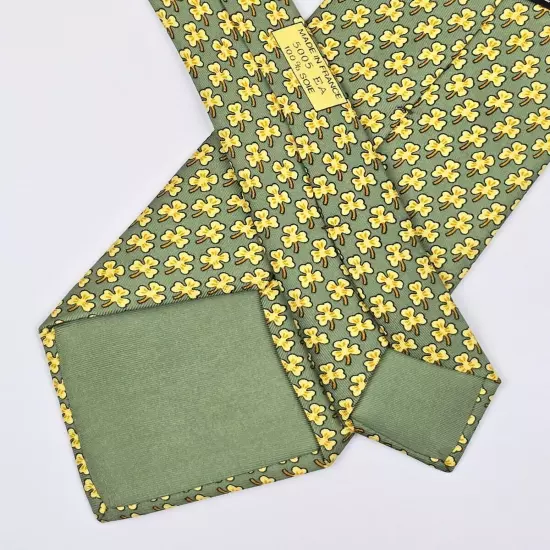 HERMES TIE 5005 EA Lucky Clover on Light Green Silk Necktie