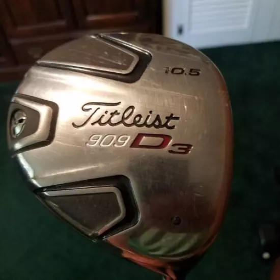 Titleist 909 d3 Driver R/H 44" 10.5* X Flex