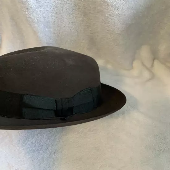 Vintage The New Yorker Brown Fedora Hat Size 7 1/8 w/Box