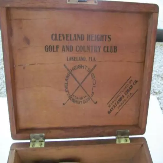 VINTAGE WOOD BOX FROM CLEVELAND HEIGHTS GOLF & C.C. W/6 HAV-A-TAMPA GOLF BALLS