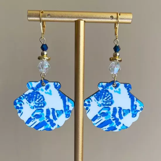 Lilly Pulitzer Print Shell Collector Shell ShapedEarrings Light Weight New