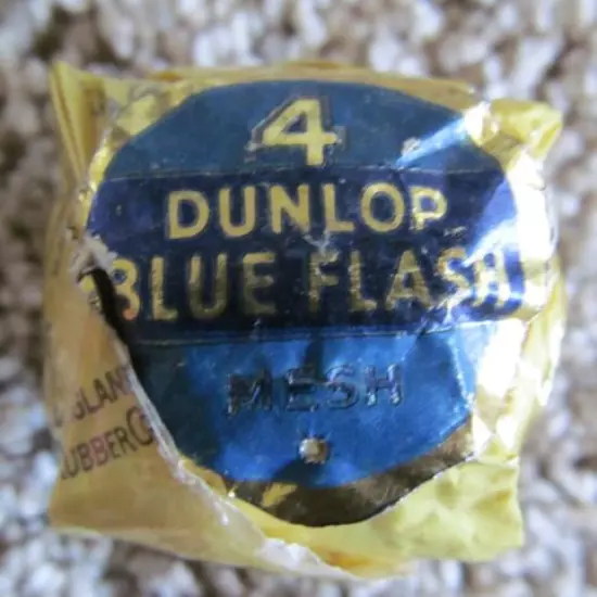 VINTAGE UNUSED WRAPPED DUNLOP BLUE FLASH MESH GOLF BALL NICE FOR DISPLAY 