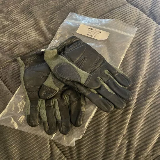 U.S. Army Combat Glove (Medium)