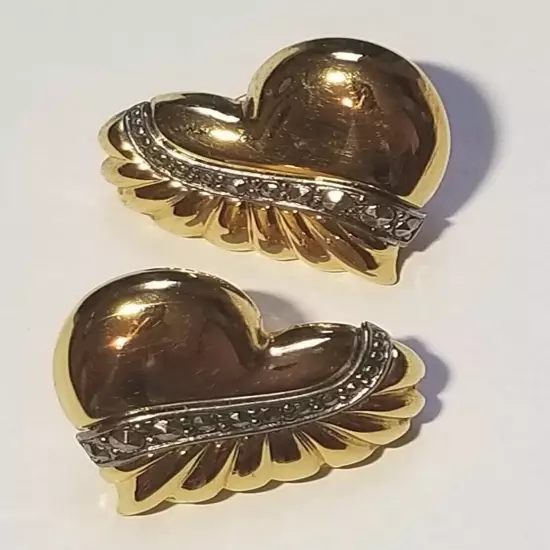 LOVELY AVON SPARKLE HEART PIERCED EARRINGS SURGICAL STEEL POSTS IN GOLDTONE 