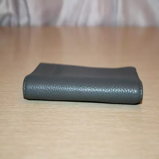 LEATHEROLOGY Gray Pebbled Leather Passport Cover