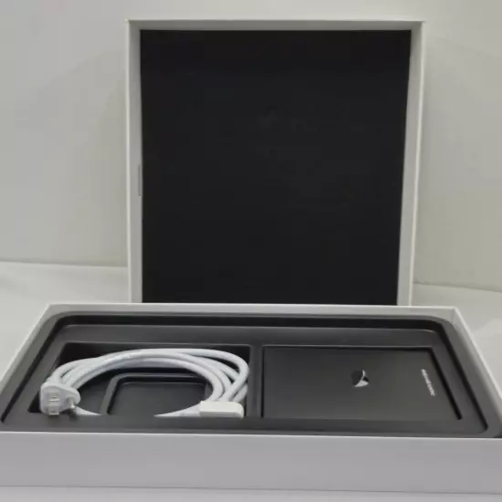 2011 Apple MacBook Air 11" WS Notebook A1370 EMPTY BOX ONLY w/Cord & Manual