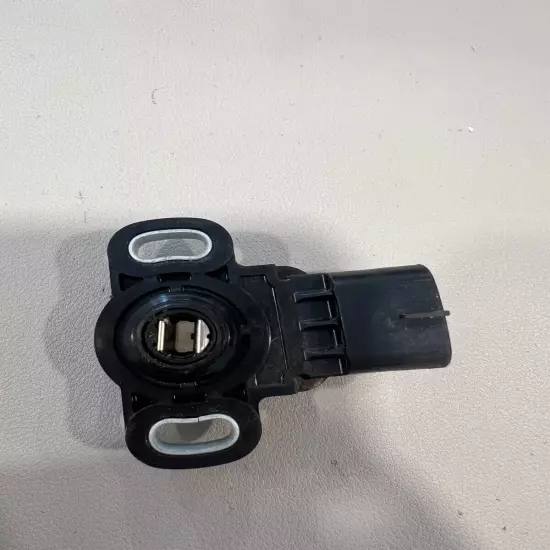 3B4-85885-00 Yamaha throttle sensor