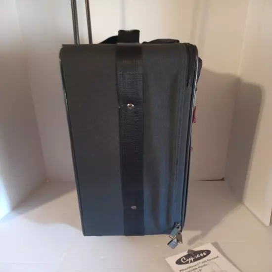 Cypress Luggage Rolling Wheeled Carry On W/ Up Handle New 29”x14”x8”