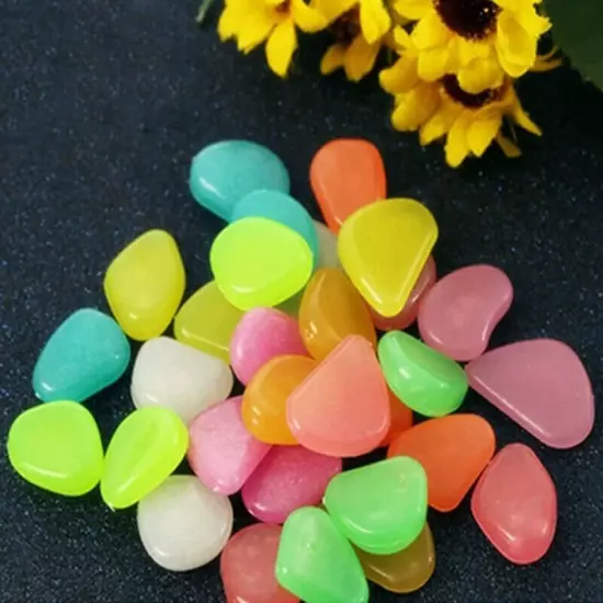 100Pcs/Bag Mixed Color Outdoor Luminous Stones Glow In Dark Garden Pebbles Sn