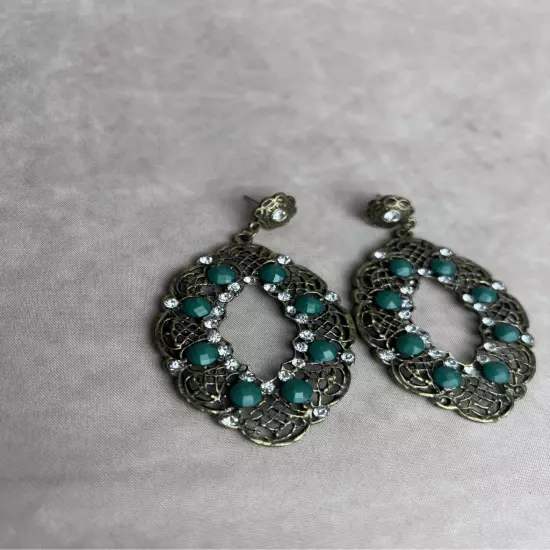 Vintage Turquoise and Gold Tone Earrings 1970s