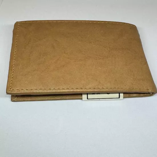 Genuine Leather Bi-Fold Multi-Window Pass Case Light Tan