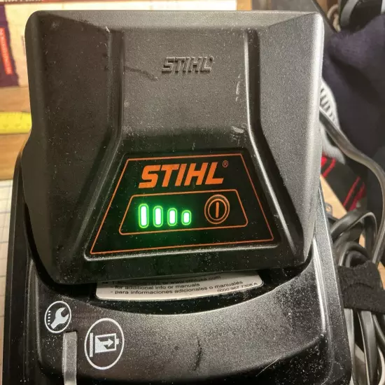 Stihl AK20 36V Battery 108 Wh And Stihl AL101 Battery Charging Unit