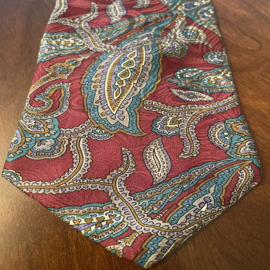 Geoffrey Beene, Made In Usa, 100% Silk Fabric From Italy, Men’s Neck Tie