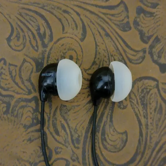 Philips Beats n' Bass In-Ear Headphone Earbuds Black SHE3590BK/28 ꝛ