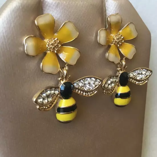 Bumble Bee & Flower Drop Dangle Earrings Gold Tone & Enamel