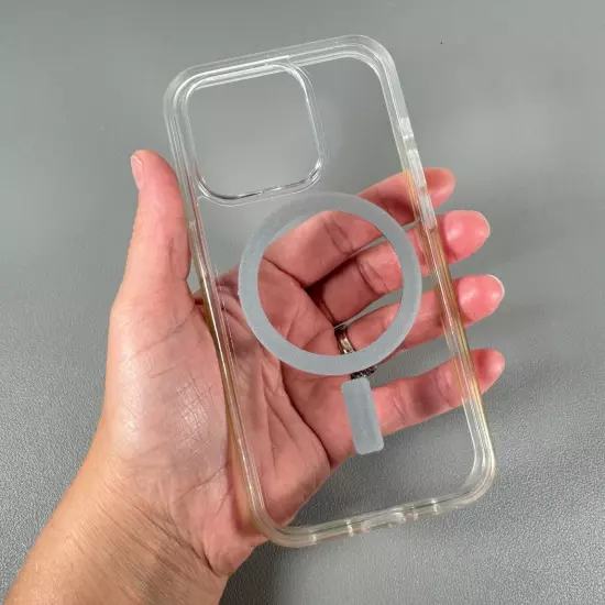 OTTERBOX Symmetry Series Clear + MagSafe Case for iPhone 15 PRO | Pre-Owned