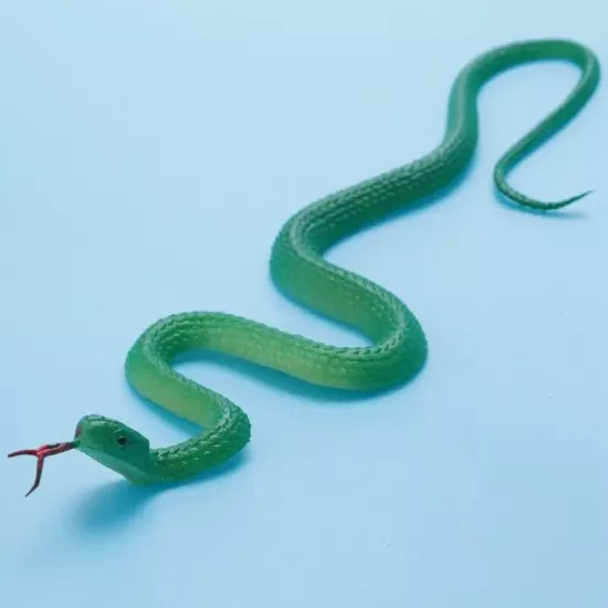 Simulation soft plastic toy snake Simulation Snake Rubber Tip Toy - Green K7M3