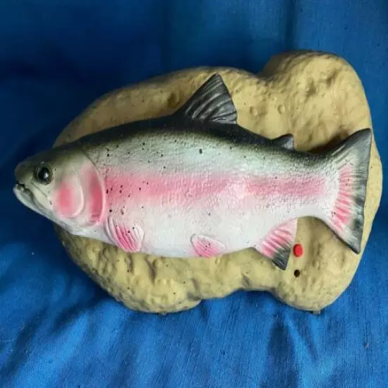 Vintage 1999 Travis The Singing Trout Gemmy Animated Fish Wall Mount Plaque Work