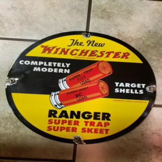 Vintage WINCHESTER SHOTGUN SHELLS AMO,/HUNTING ADVERTISING METAL PORCELAIN SIGN 