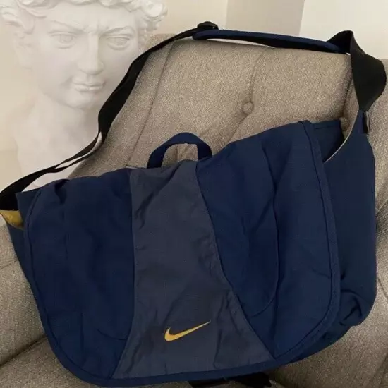 nike messenger bag crossbody Large