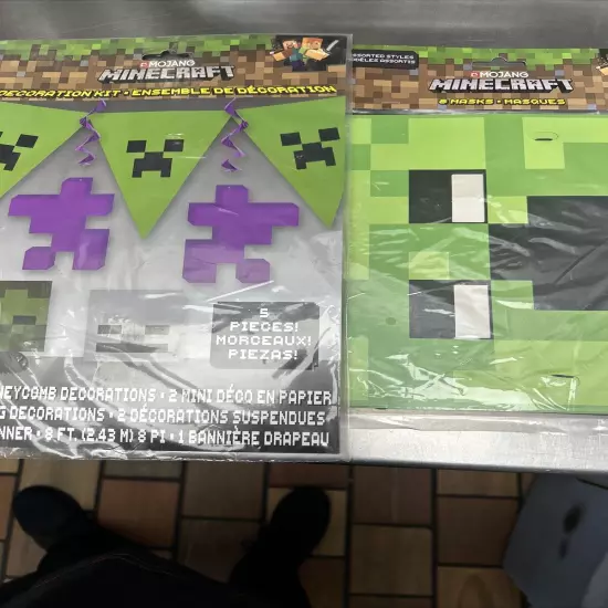 Minecraft Birthday Party Decoration Kit 