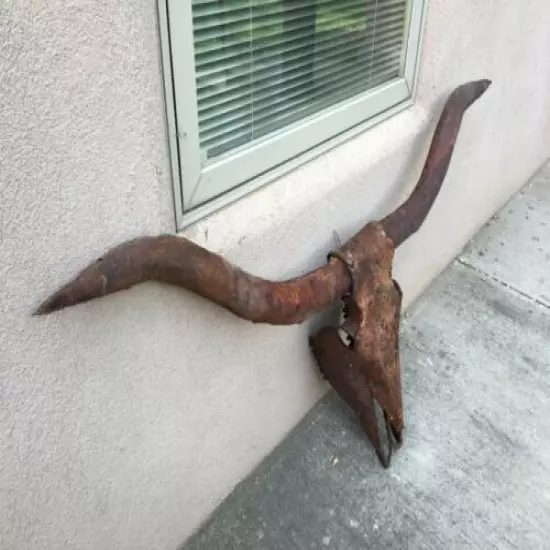 METAL LONGHORN STEER SKULL 4 FEET 9 INCH WIDE HORNS WESTERN COW BULL HEAD