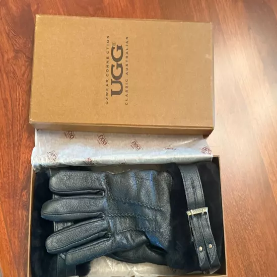 UGG Australian Sheepkin Belt Over Cuff Gloves (Black)