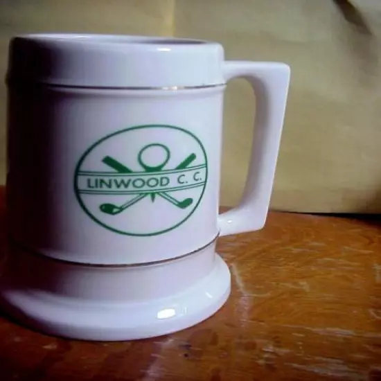 LINWOOD C.C. Member Guest Day GOLF TROPHY Griffith Pottery MUG 1976