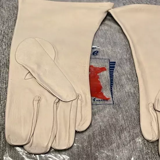 NIP BEAUTIFUL AMEDEO PEZZONE IVORY KID SKIN LEATHER VINTAGE GLOVES SIZE 7