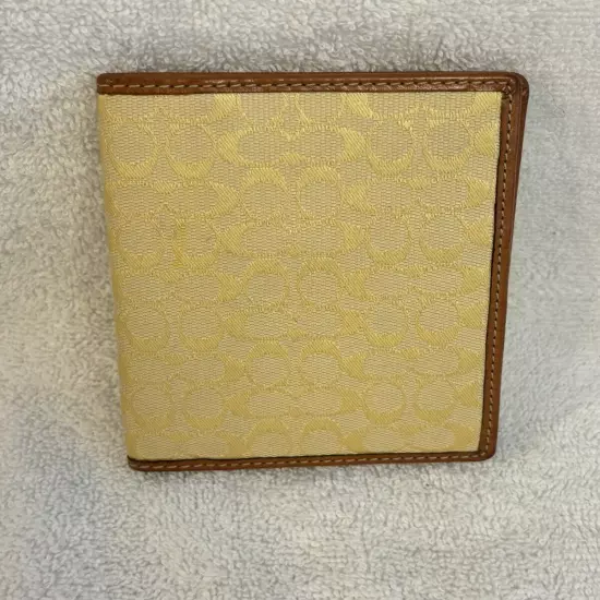 Coach Passport Case In Signature Canvas Yellow / Brown NEW!