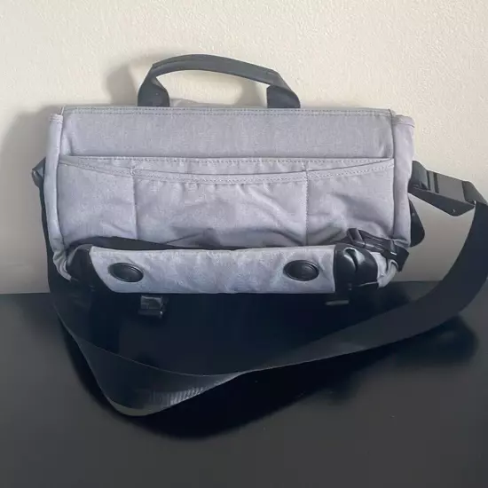 NWOT bring unisex multi compartment laptop messanger bag grey college bag EUC