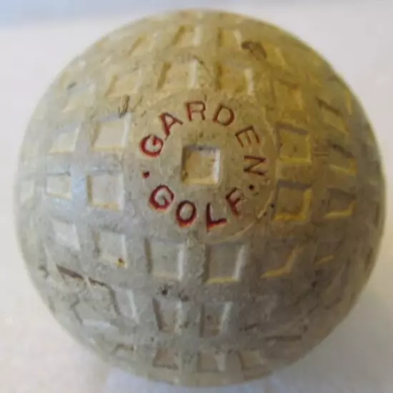 VINTAGE MESH GOLF BALL-GARDEN GOLF A FEW LIGHT STRIKE MARKS UNIQUE PATTERN