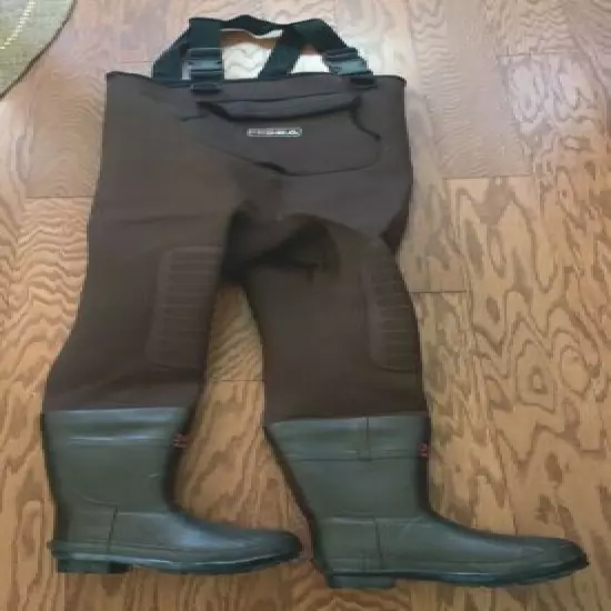 HISEA CHEST WADERS MEN'S SIZE 7 WOMEN SIZE 8.5 NEOPRENE 200G BROWN