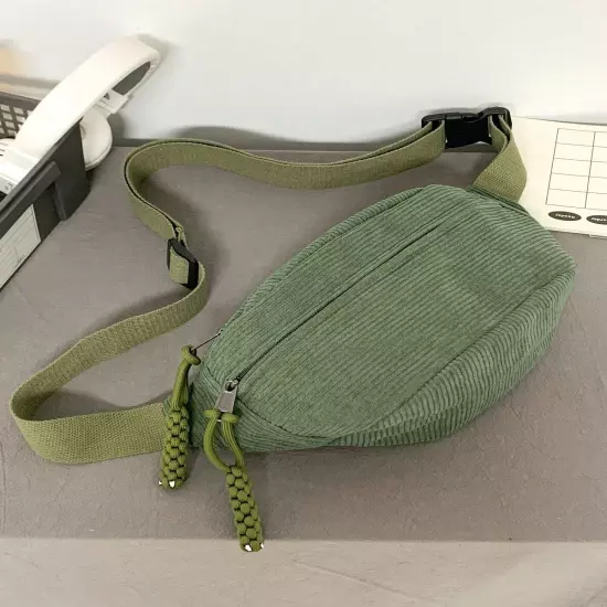 1 Piece Of Core Green Fashion Versatile Minimalist Men's Chest Bag Fanny Pack