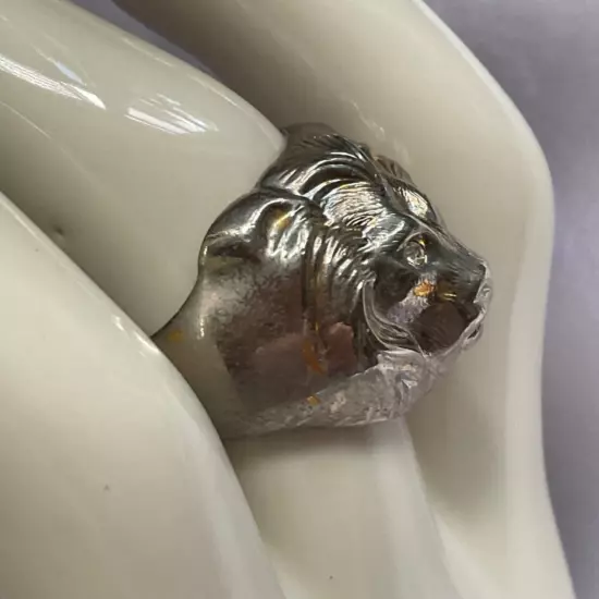 Vtg. Mens Statement Silver Plated Lion Ring Crystal Eyes