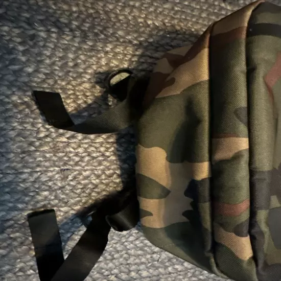 Herschel Tech Daypack 20L Camo Used Great Condition!