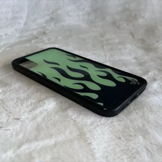 Wildflower Case Green Flames iPhone XS, X