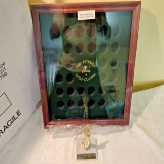 ORIGINAL "CARL PETERSON" WOOD GOLF BALLS DISPLAY CASE & A GOLDEN COLOR TROPHY