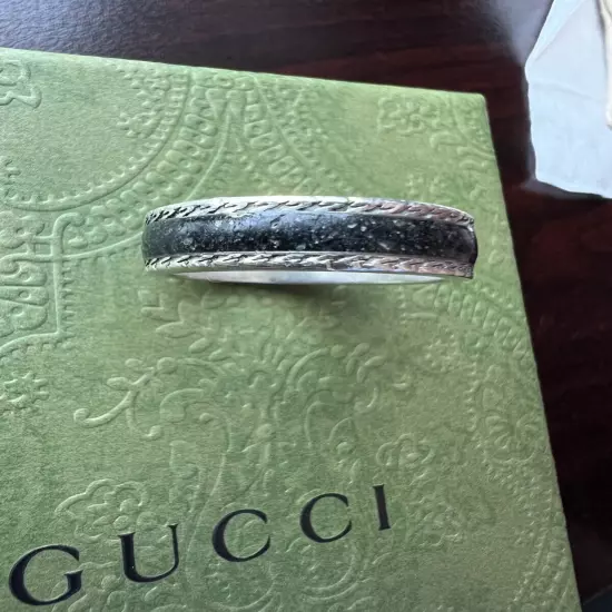 *Gucci* Men's Interlocking Black Enamel Ring (Gucci Size 23, US size 10.5)