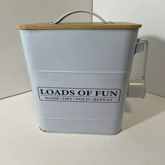 WHITE TIN LAUNDRY DETERGENT CANISTER w/WOODEN LID & TIN SCOOP-LOADS of FUN!