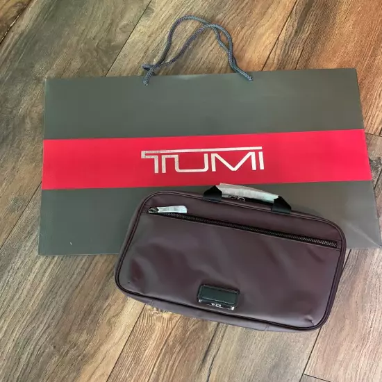 NEW TUMI Voyageur MADELINE Zippered Cosmetic Toiletry Bag - DARK PLUM