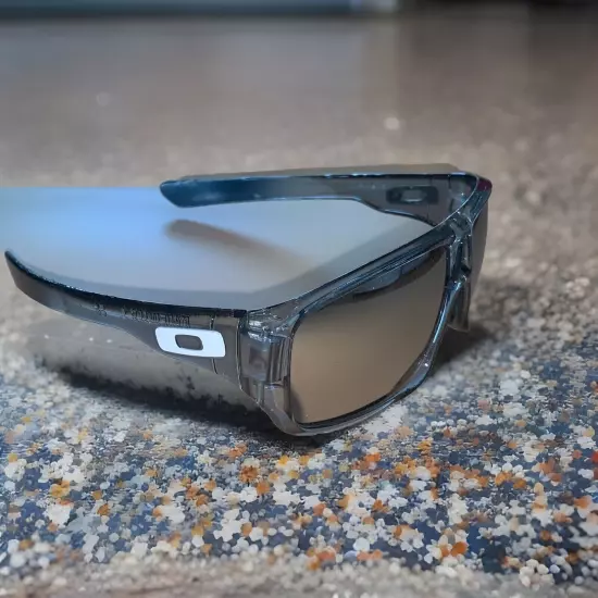 "OKEY" Sunglasses Grey Mirror Lens Square - Not Oakleys - But Look Beautiful