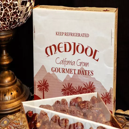 11LB MEDJOOL DATES. M/S. CALIFORNIA FRESH DATE. FAST FREE SHIPPING.