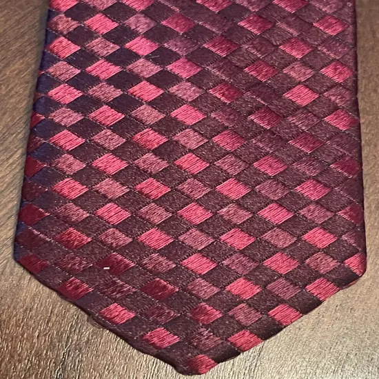 Geoffrey Beene Red 100% Silk Men’s Neck Tie Made In Italy