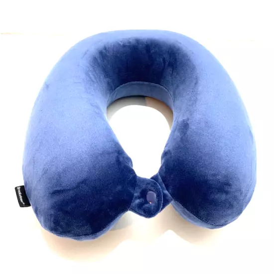 BROOKSTONE MEMORY FOAM TRAVEL PILLOW navy blue with matching eye sleepers