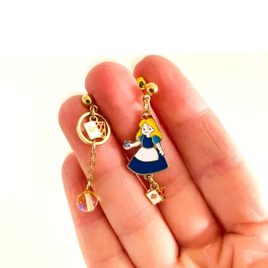 Alice In Wonderland Dangle Asymmetric Earrings Gold Tone, Playing Cards Drink Me