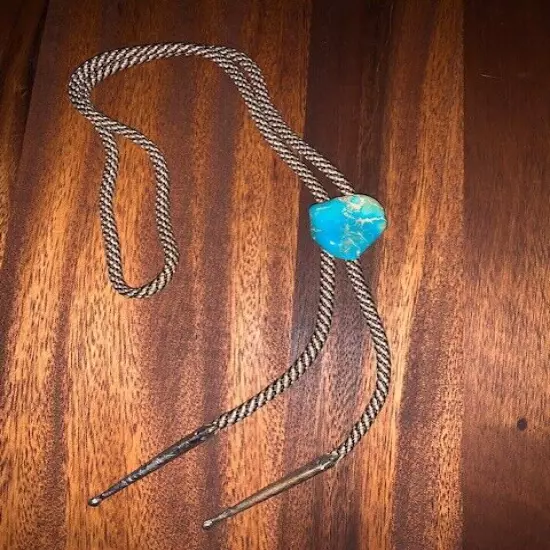 Vintage Country Western Polished Natural Turquoise Stone Bolo Tie Jewelry