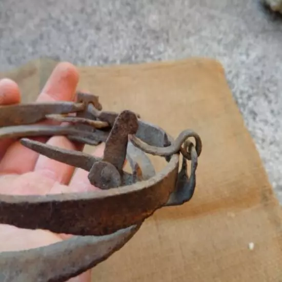 MINI VINTAGE SMALL WROUGHT IRON MOUSE MICE RAT TRAP BLACKSMITH HAND FORGED