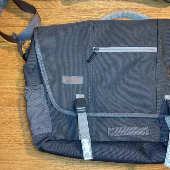 PRE OWNED TIMBUK2 MESSENGER BAG - GRAY W/ ORANGE ACCENTE AND JAGERMEISTER PATCH